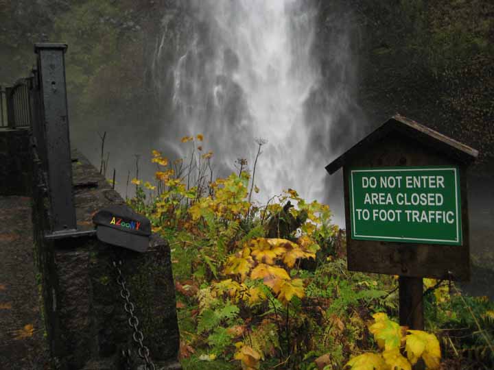 Do Not Enter Area Closed to Foot Traffice