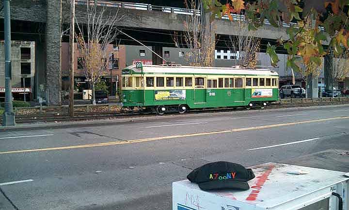 trolley at seattle harbor