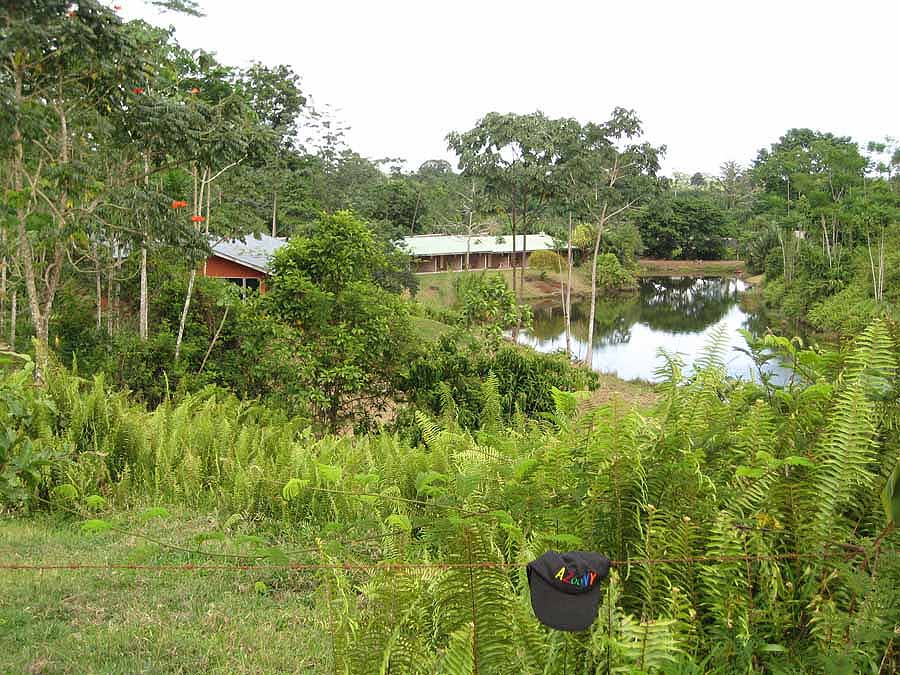 resort on lake, costa rica